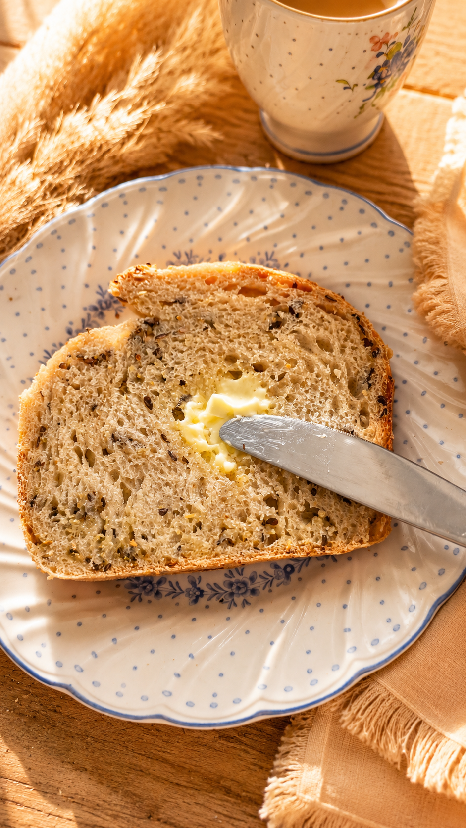 Pan de masa madre con quinua y linaza